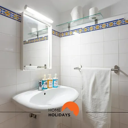 #197 Casa Gili By Holidays * Albufeira
