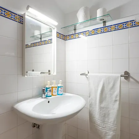 #197 Casa Gili 5br Family & Groups Feriehus Albufeira